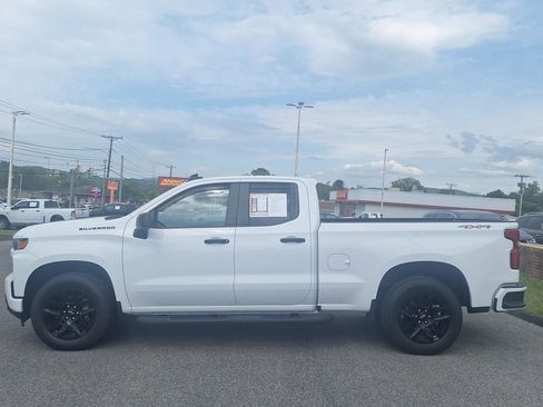 Used 2021 Chevrolet Silverado 1500 Custom w/ Rally Edition AWD/4WD image 7