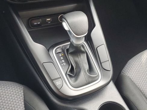 Used 2025 Kia Soul LX w/ LX Technology Package image 21