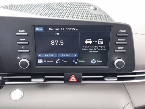 Certified 2025 Hyundai Elantra Sport FWD image 11