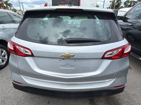 Used 2020 Chevrolet Equinox LS FWD image 3