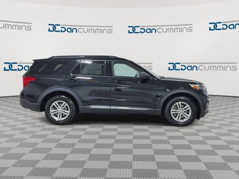 Used 2023 Ford Explorer XLT w/ Equipment Group 202A AWD/4WD image 9