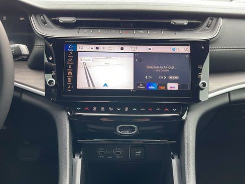 New 2026 Jeep Grand Cherokee L Limited image 23