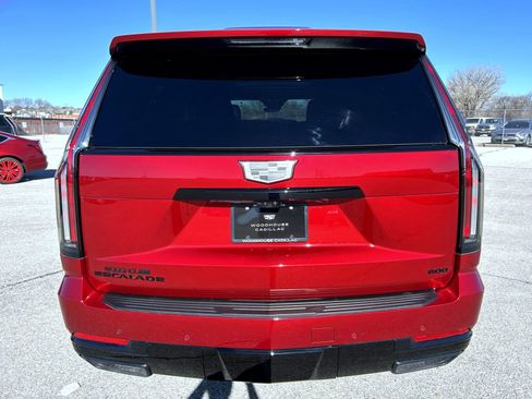 Certified 2025 Cadillac Escalade ESV Sport AWD/4WD image 13
