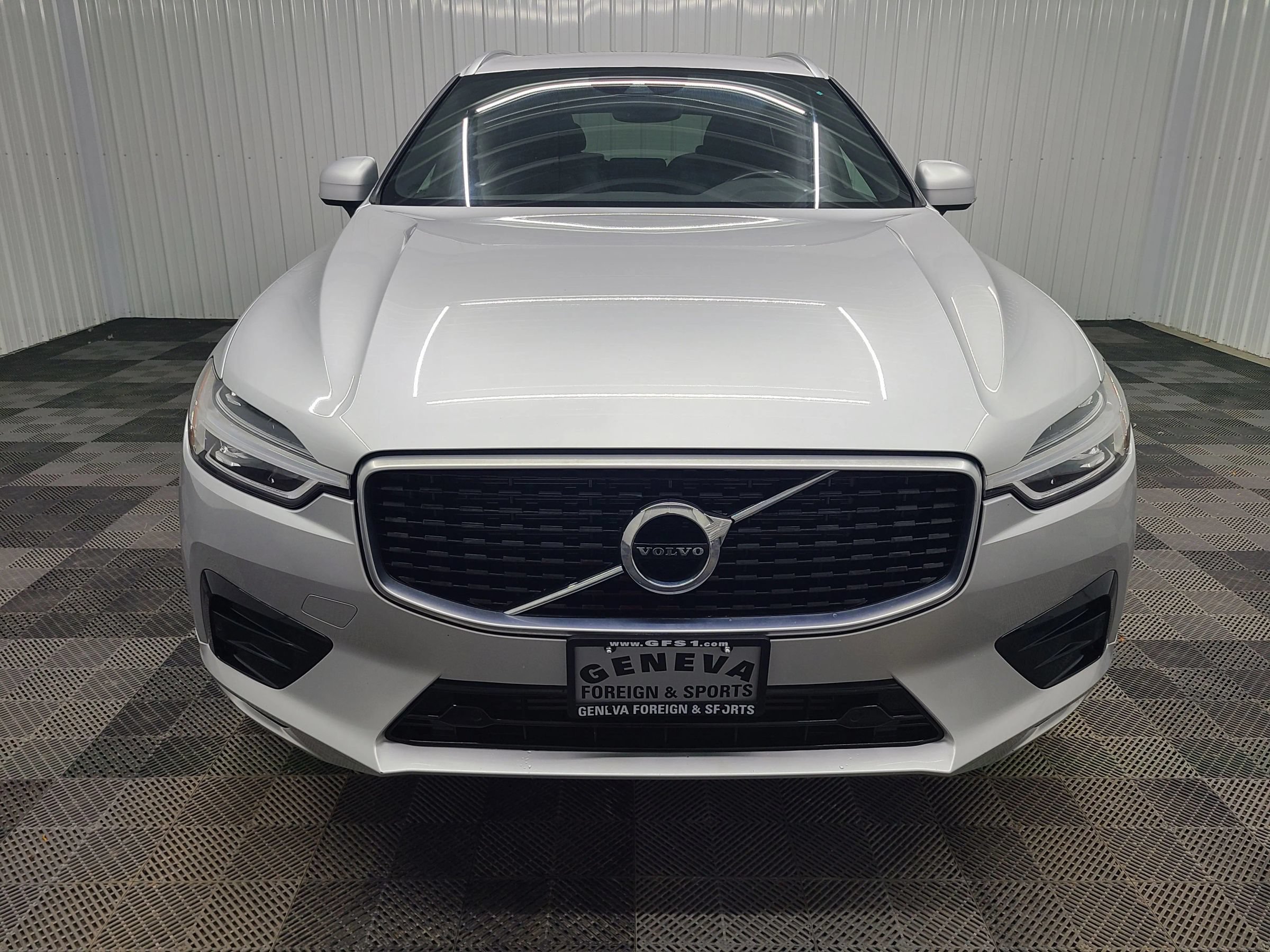 Used 2019 Volvo XC60 T5 R-Design AWD/4WD image 7
