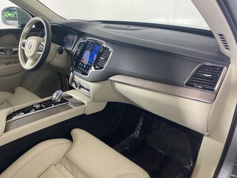 Used 2024 Volvo XC90 B6 Ultimate w/ Protection Package Premier AWD/4WD image 35