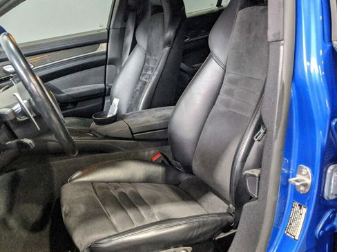 Used 2015 Porsche Panamera GTS image 13