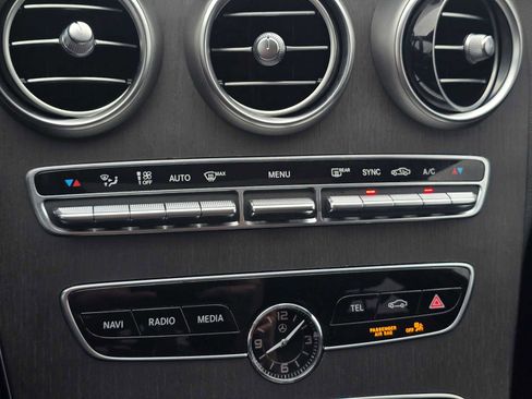 Used 2021 Mercedes-Benz C 300 4MATIC Sedan image 28