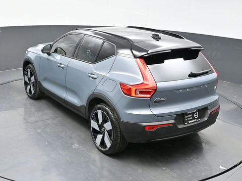 Used 2023 Volvo XC40 Recharge Ultimate image 34