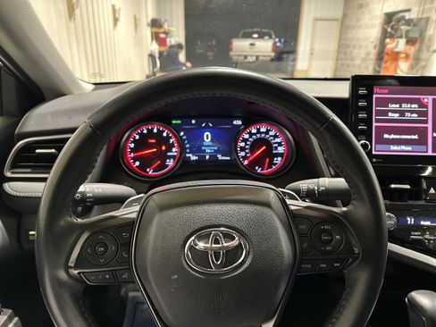 Used 2024 Toyota Camry XSE image 12