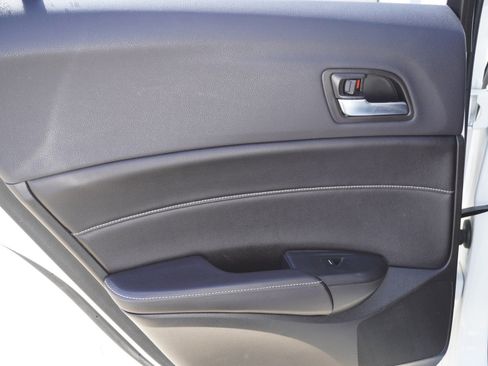 Used 2020 Acura ILX w/ Premium Package image 10