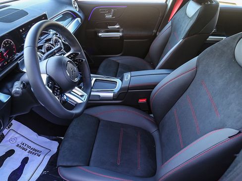 New 2026 Mercedes-Benz GLB 35 AMG 4MATIC image 17