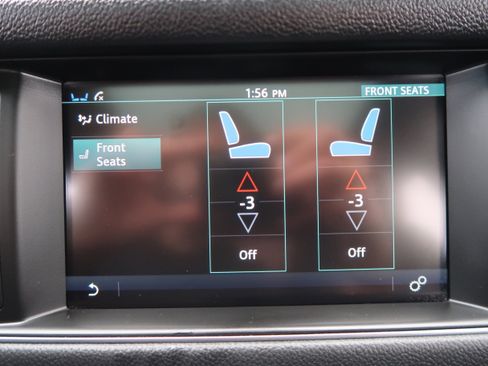 Used 2016 Jaguar XF S RWD image 20