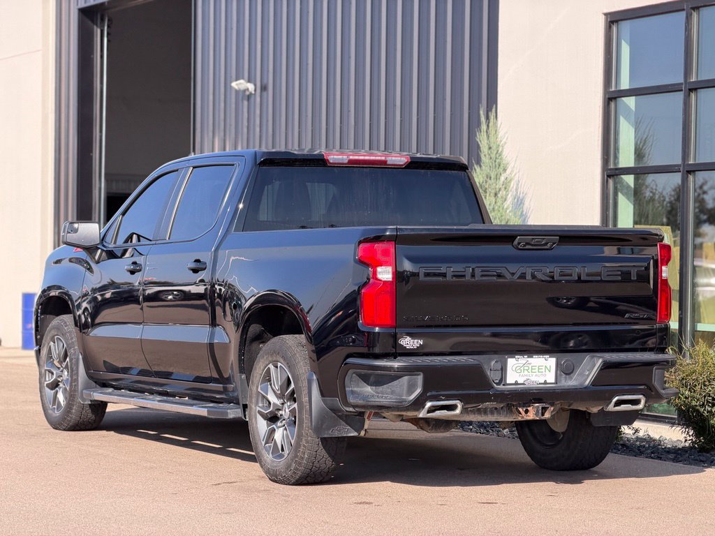 Used 2024 Chevrolet Silverado 1500 RST AWD/4WD image 3