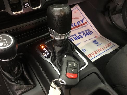 Used 2021 Jeep Wrangler Unlimited Sport image 15