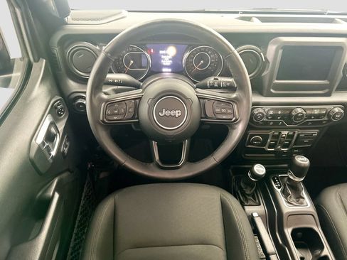 Used 2019 Jeep Wrangler Unlimited Sport AWD/4WD image 10