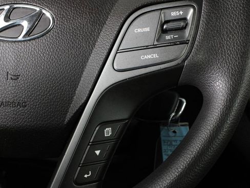 Used 2017 Hyundai Santa Fe Sport image 24