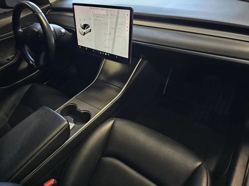 Used 2019 Tesla Model 3 Long Range RWD image 5