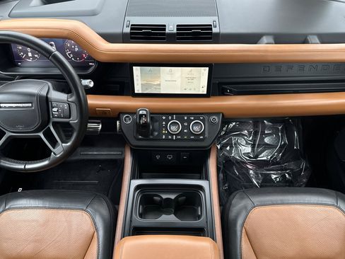Used 2020 Land Rover Defender 110 X image 13