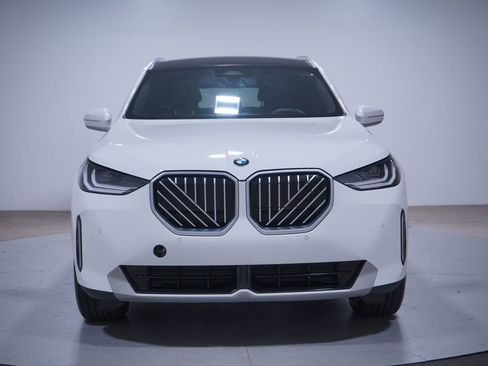 Used 2025 BMW X3 xDrive30i w/ Convenience Package image 4