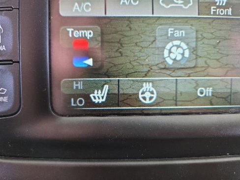 Used 2016 Jeep Cherokee Latitude w/ Cold Weather Group AWD/4WD image 7