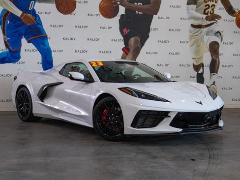 Used 2023 Chevrolet Corvette Stingray Premium Conv w/ Z51 Performance Package image 2