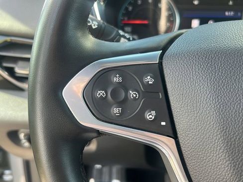 Used 2023 Chevrolet Traverse RS image 22