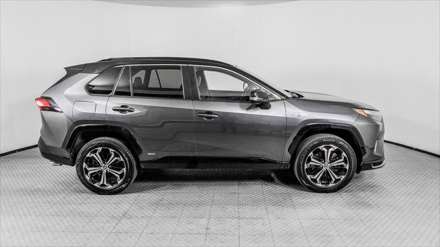 Used 2024 Toyota RAV4 XSE AWD/4WD image 9
