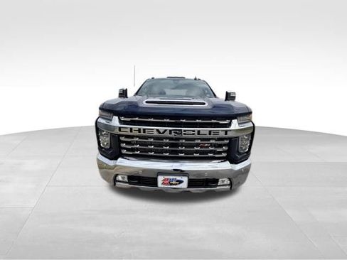 Used 2020 Chevrolet Silverado 2500 LTZ w/ LTZ Premium Package image 3