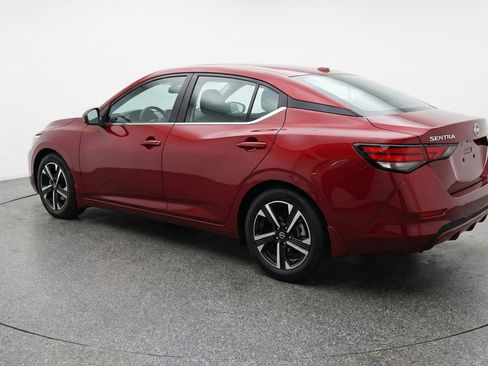 Used 2025 Nissan Sentra SV image 6