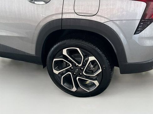 New 2026 Chevrolet Trax RS w/ Sunroof Package image 31