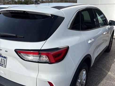 Used 2022 Ford Escape SE w/ Convenience Package image 8