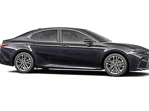 Used 2026 Toyota Camry XLE w/ Premium Plus Package AWD/4WD image 13