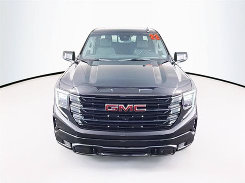 Used 2022 GMC Sierra 1500 Elevation w/ Elevation Premium Package AWD/4WD image 13