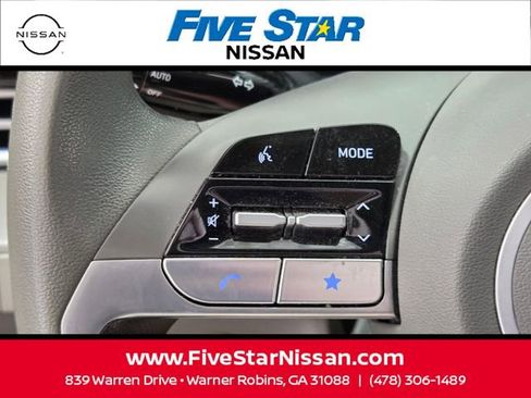 Used 2024 Hyundai Elantra SEL FWD image 24