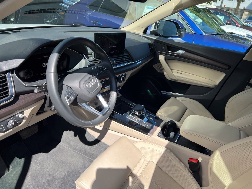 Used 2021 Audi Q5 Prestige AWD/4WD image 5