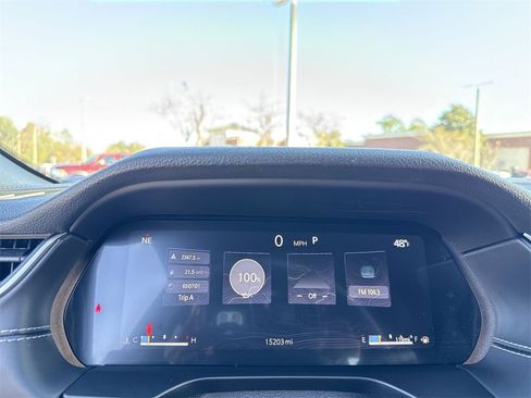 Used 2025 Jeep Grand Cherokee Altitude image 16