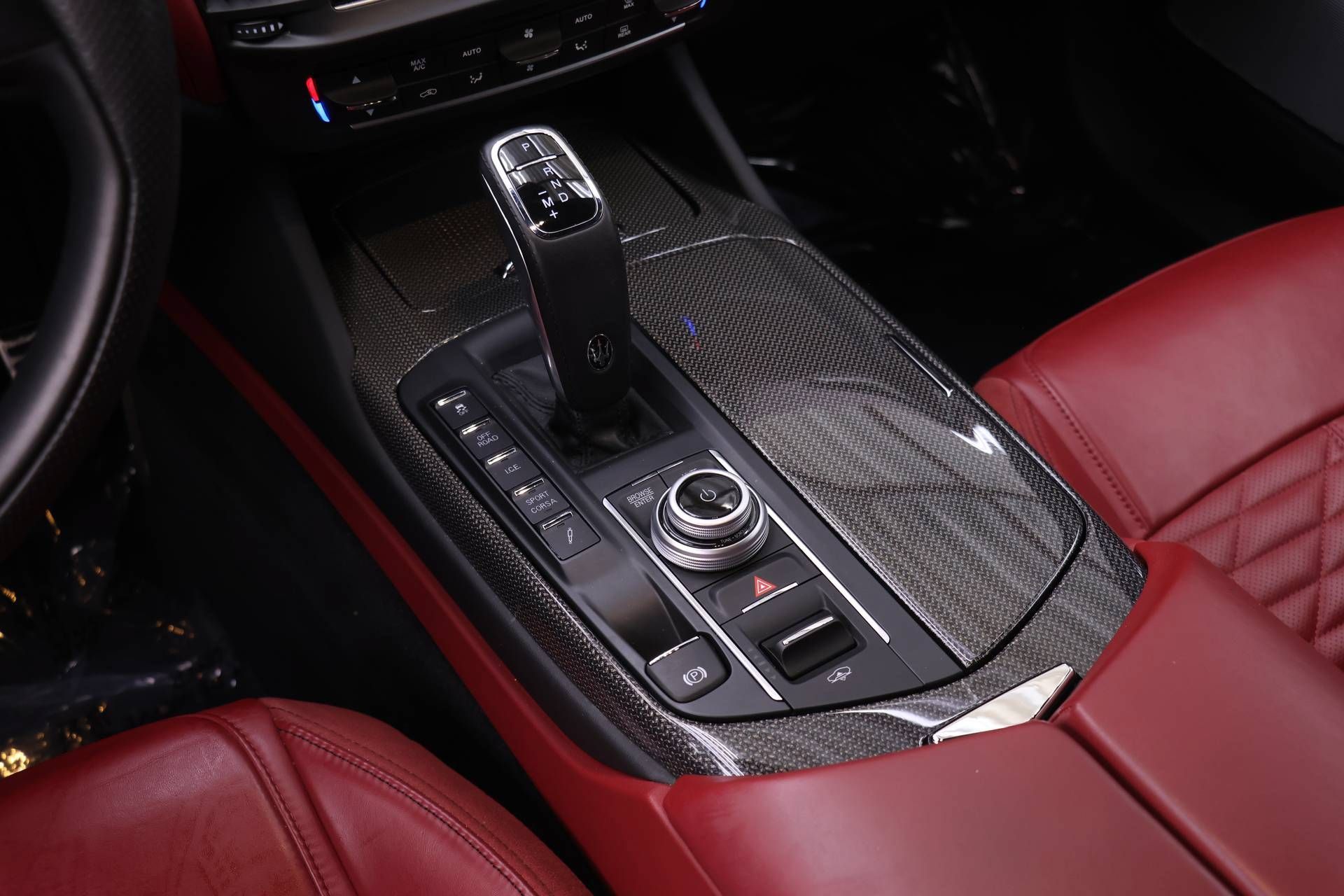 Used 2022 Maserati Levante Trofeo AWD/4WD image 17