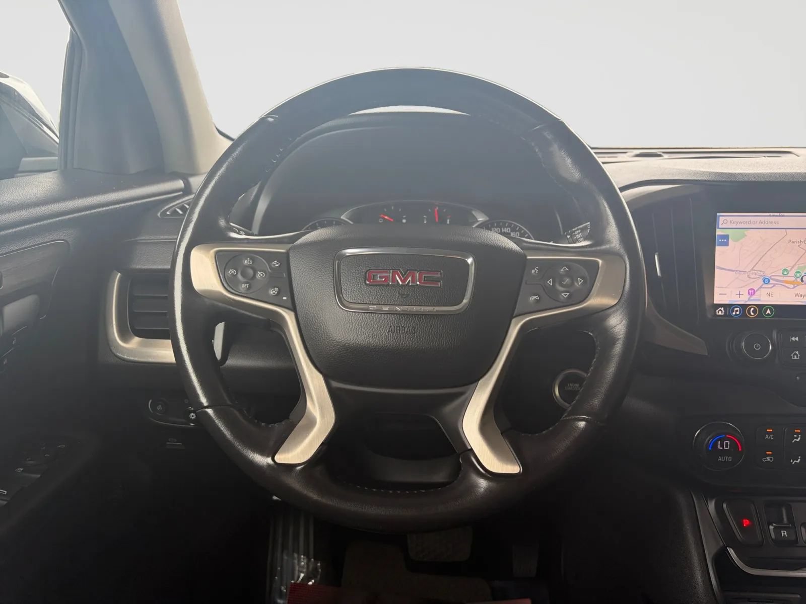 Used 2019 GMC Terrain Denali w/ GMC Pro Grade Package AWD/4WD image 30