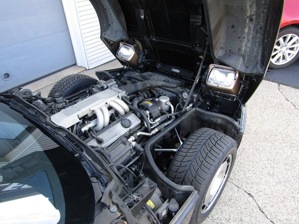 Used 1985 Chevrolet Corvette Coupe RWD image 39