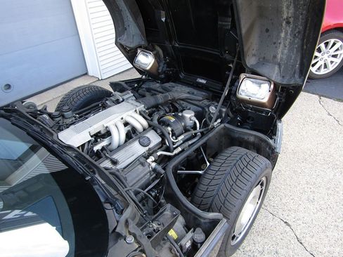 Used 1985 Chevrolet Corvette Coupe image 39