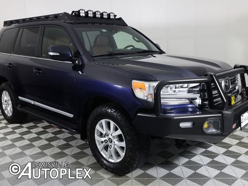Used 2018 Toyota Land Cruiser AWD/4WD image 3