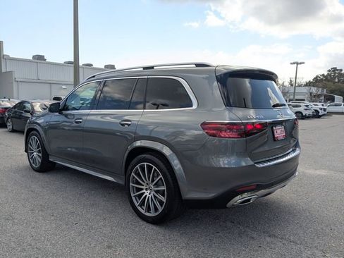 Used 2025 Mercedes-Benz GLS 450 4MATIC image 7