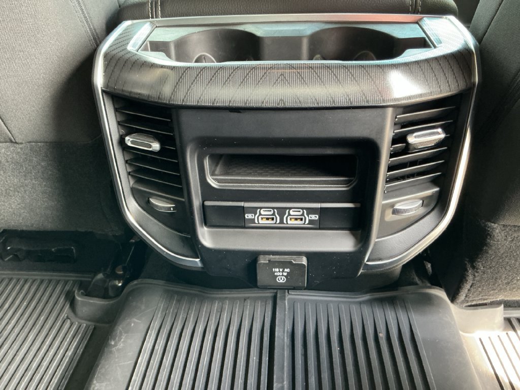Used 2025 RAM 2500 Big Horn AWD/4WD image 27