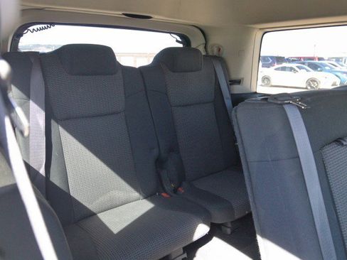 Used 2008 Jeep Commander Sport AWD/4WD image 27