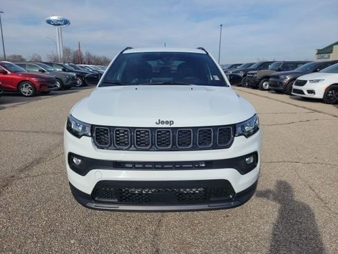 New 2026 Jeep Compass Latitude image 16