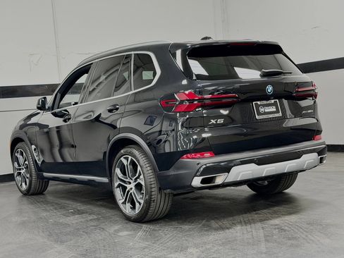 Used 2026 BMW X5 xDrive50e AWD/4WD image 10