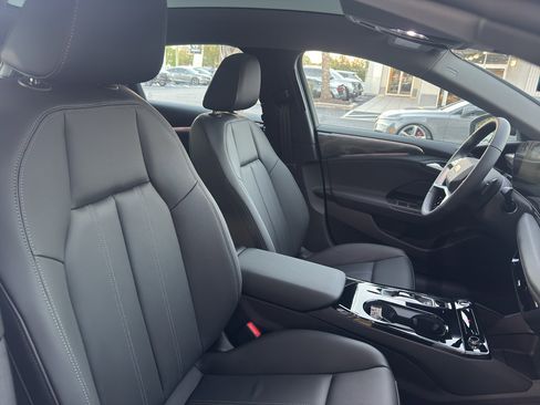 New 2025 Audi A6 e-tron Premium AWD/4WD image 14