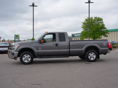 Used 2012 Ford F250 XLT w/ XLT Interior Pkg AWD/4WD image 6