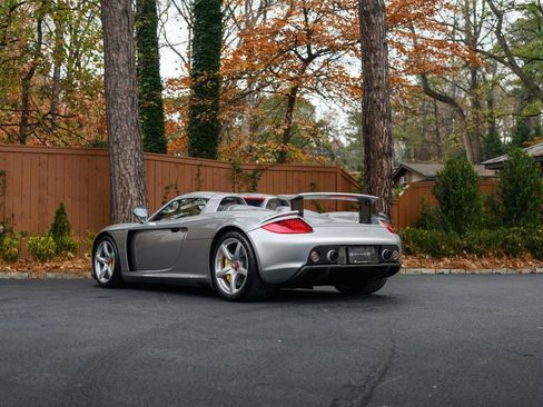 Used 2005 Porsche Carrera GT image 6