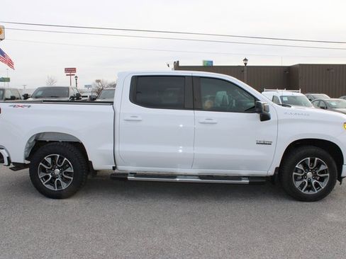Used 2023 Chevrolet Silverado 1500 RST image 4